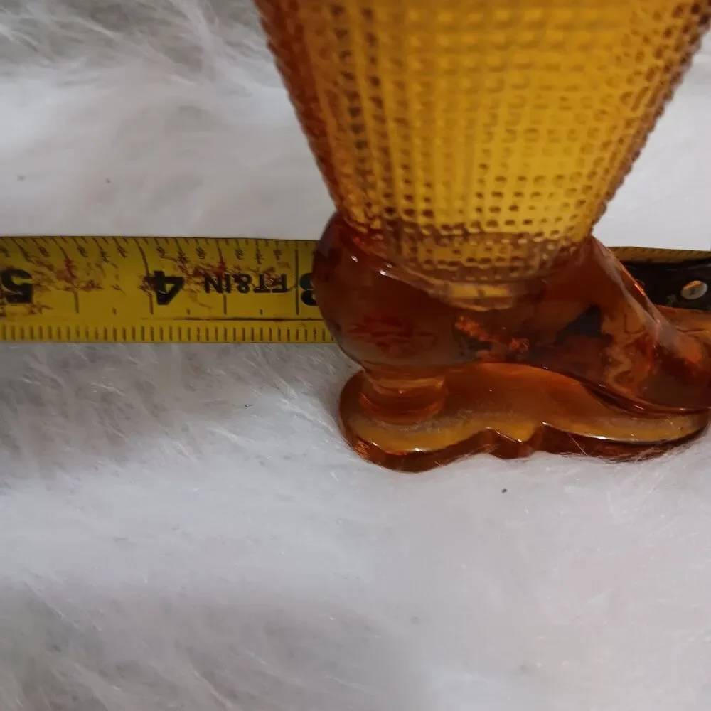 vintage L.E. Smith Glass Amber Boot matchstick or toothpick holder - Picture 3 of 9